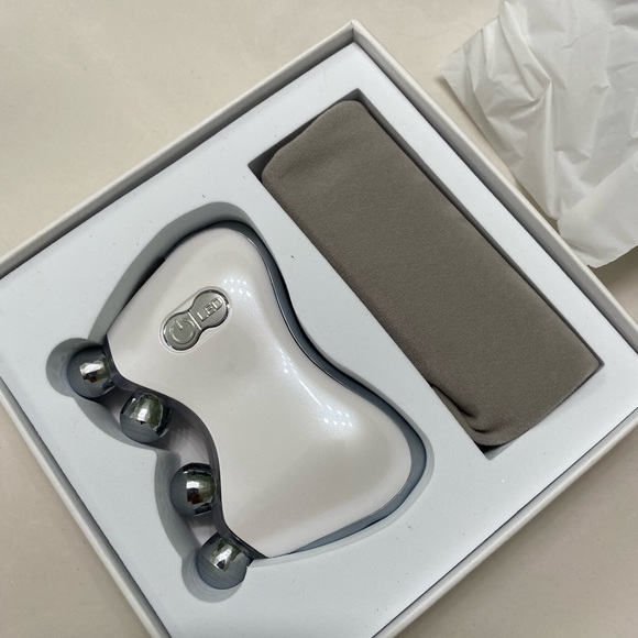 Guasa face massage device - Picture 2 of 3